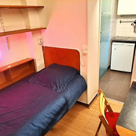 Studette Chabaud Cour Apartment Reims